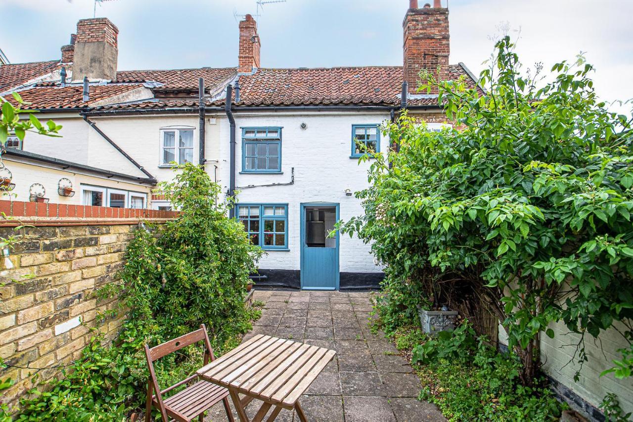 Sweet & Cosy 10 Bridewell Cottage With Parking Available Upon Request Bury St. Edmunds エクステリア 写真