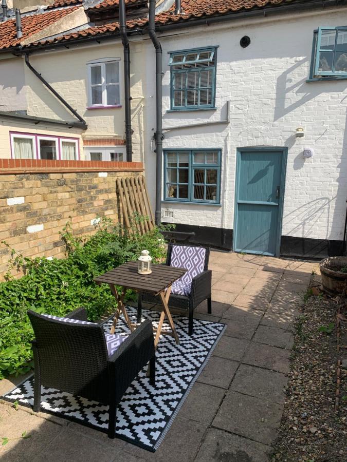 Sweet & Cosy 10 Bridewell Cottage With Parking Available Upon Request Bury St. Edmunds エクステリア 写真