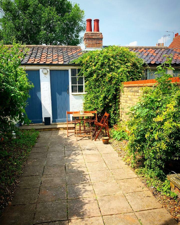 Sweet & Cosy 10 Bridewell Cottage With Parking Available Upon Request Bury St. Edmunds エクステリア 写真